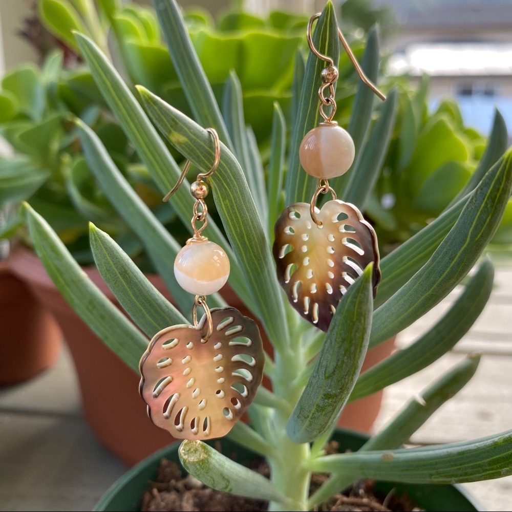 Mother of pearls earrings